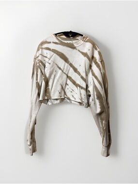 Good American Cropped Tie-Dye Sweatshirt in White and Taupe
